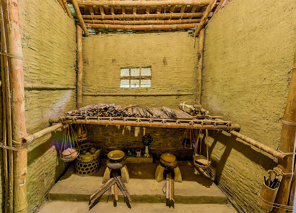 Honor Hue’s historical narrative with reverence